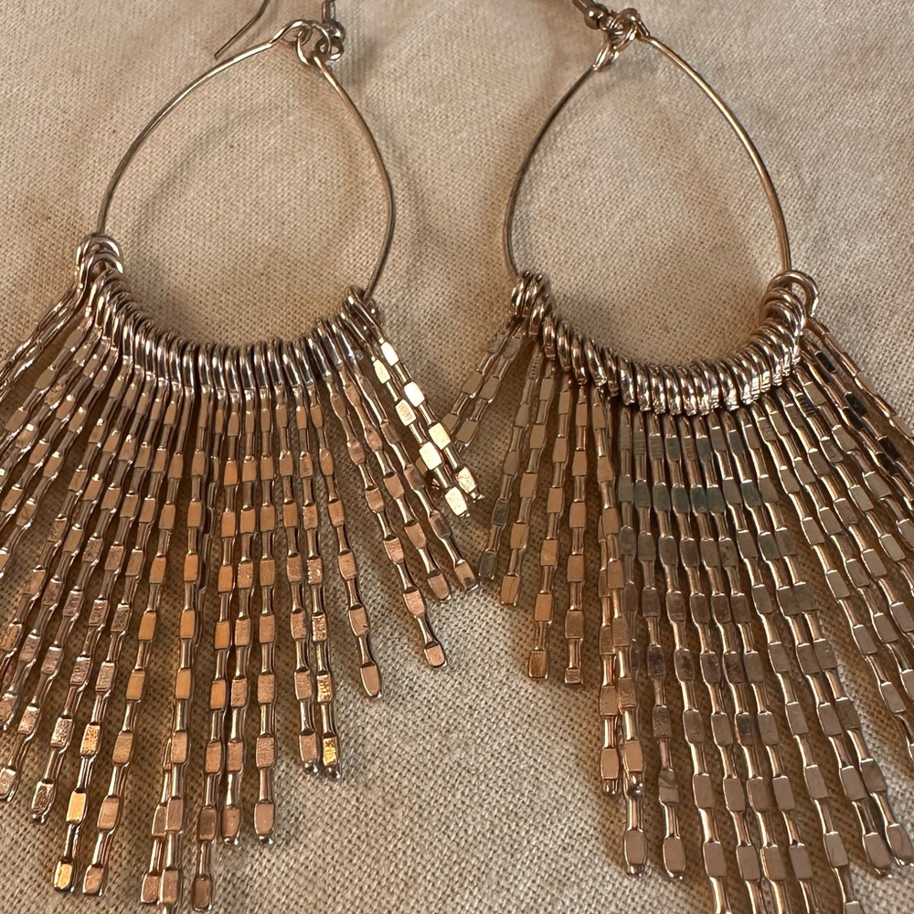 2 pair of Dangle Earrings gold & bronze